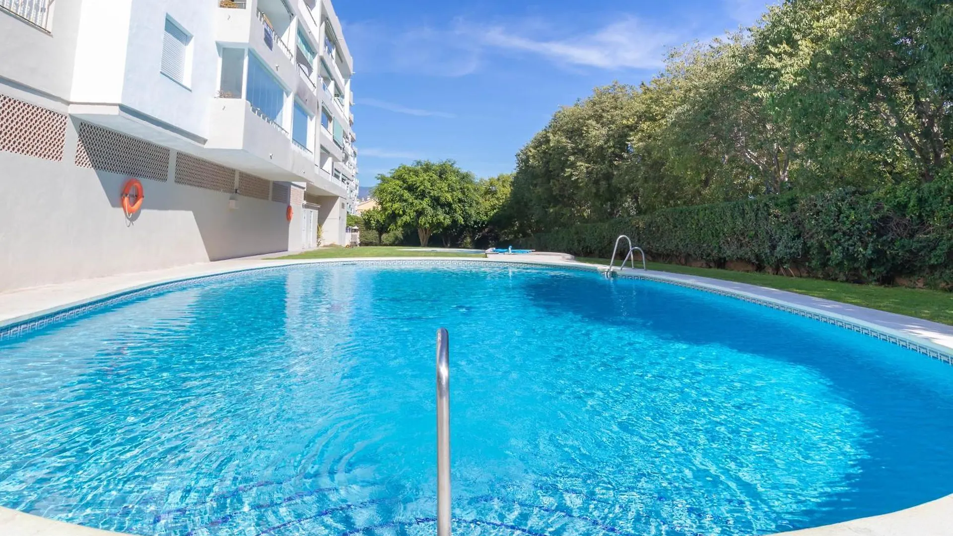 Apartamento Puerto Banus V contacts
